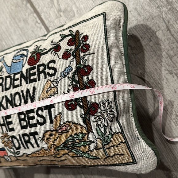 Vintage Tapestry Pillow “Gardeners Know the Best Dirt” - Picture 7 of 9